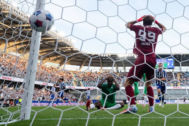 260721 Abraham Nwanko of Tallinna FCI Levadia looks dejected after scoring an own goal to 1-2 during the UEFA Conference League qualification match between IFK Göteborg and Tallinna FCI Levadia on July 21, 2026 in Göteborg. Photo: Michael Erichsen BILDBYRAN COP 89 MI1000 fotboll football soccer fotball uefa conference league conference league kval qualifying round qualification ifk göteborg tallinna fci levadia bbeng depp *** July 21, 2026: Abraham Nwanko of Tallinna FCI Levadia looks dejected after scoring an own goal to make the score 1–2 during the UEFA Conference League qualifying match between IFK Göteborg and Tallinna FCI Levadia on July 21, 2026 in Gothenburg. Photo by Michael Erichsen. BILDBYRAN COP 89 MI1000 soccer football fotball UEFA Conference League Conference League qualifiers qualifying round qualification IFK Göteborg Tallinna FCI Levadia bbeng depp  Copyright: MICHAELxERICHSEN BB260721MI090