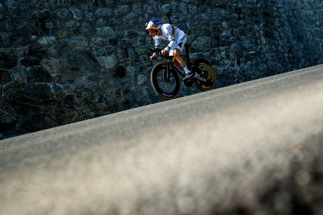 Belgian Remco Evenepoel of Red Bull-BORA-hansgrohe pictured in action during the stage 16 of the 2026 Tour de France cycling race, an individual Time Trial stage of 26km from Evian-les-Bains to Thonon-les-Bains, on Tuesday 21 July 2026. The 113th edition of the Tour de France starts on Saturday 4 July in Barcelona, Spain, and will finish in Paris, France on the 26th of July. JASPERxJACOBS  x181699853x