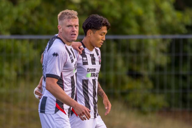 Forstinning, Deutschland 21. Juli 2026: Toto-Pokal - Bayerischer Landespokal - 2026 2027 - 1. Hauptrunde - VfB Forstinning gegen FC Ingolstadt 04 Im Bild: v.li. Torschütze Lars Lokotsch (FCI) jubelt nach seinem Tor zum 1:6 mit Jong-min Seo (FCI) Sportpark Bayern *** Forstinning, Germany, July 21, 2026 – Toto Cup, Bavarian State Cup 2026–2027, First Round: VfB Forstinning vs. FC Ingolstadt 04. Pictured from left: Goal scorer Lars Lokotsch of FCI celebrates his goal to make it 1–6 with Jong-min Seo FCI Sportpark Bayern Copyright: xFotostandx xSchäferx