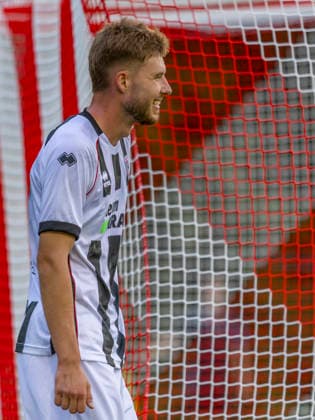 Forstinning, Deutschland 21. Juli 2026: Toto-Pokal - Bayerischer Landespokal - 2026 2027 - 1. Hauptrunde - VfB Forstinning gegen FC Ingolstadt 04 Im Bild: Benjamin Kanuric (FCI) lächelnd auf dem Spielfeld. Sportpark Bayern *** Forstinning, Germany, July 21, 2026 Toto Cup Bavarian State Cup 2026–2027, First Round: VfB Forstinning vs. FC Ingolstadt 04. Pictured: Benjamin Kanuric of FCI smiling on the field at Sportpark Bayern. Copyright: xFotostandx xSchäferx