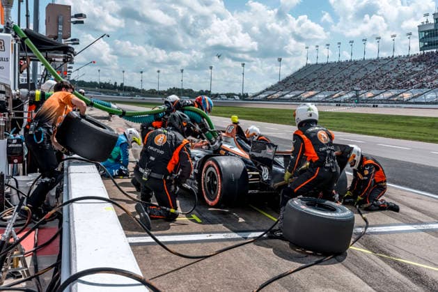 July 20, 2026, Lebanon, Tennessee, USA: IndyCar, Indy Car, IRL, USA SERIES driver, ROMAIN GROSJEAN (18) (CHE) of Geneva, Switzerland, brings his car in for service during the Music City Grand Prix at Nashville Superspeedway in LEBANON Tennessee. Lebanon USA - ZUMAa161 20260720_aaa_a161_015 Copyright: xWalterxG.xArcexSr.x