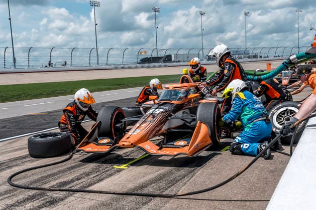July 20, 2026, Lebanon, Tennessee, USA: IndyCar, Indy Car, IRL, USA SERIES driver, ROMAIN GROSJEAN (18) (CHE) of Geneva, Switzerland, brings his car in for service during the Music City Grand Prix at Nashville Superspeedway in LEBANON Tennessee. Lebanon USA - ZUMAa161 20260720_aaa_a161_022 Copyright: xWalterxG.xArcexSr.x