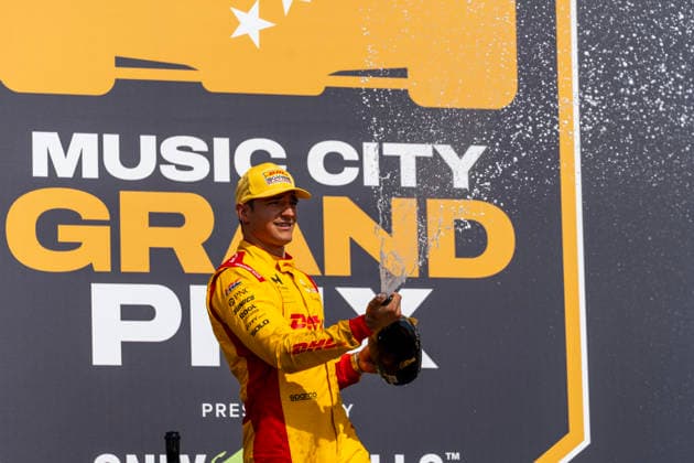July 20, 2026, Lebanon, Tennessee, USA: IndyCar, Indy Car, IRL, USA SERIES driver, ALEX PALOU (10) (ESP) of Barcelona, Spain, wins the Music City Grand Prix at Nashville Superspeedway in LEBANON, Tennessee. Lebanon USA - ZUMAa161 20260720_aaa_a161_027 Copyright: xWalterxG.xArcexSr.x