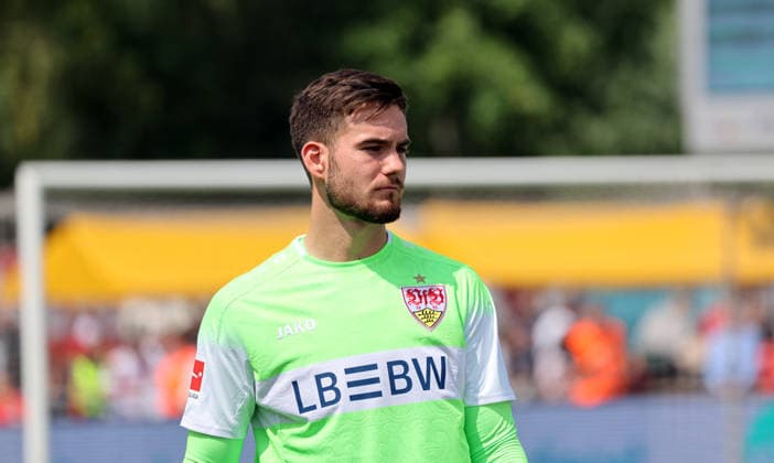 Football: Dennis Seimen is set to be out of action for VfB Stuttgart until at least the end of September following an injury; archive photos