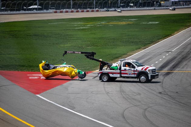 July 20, 2026, Lebanon, Tennessee, USA: IndyCar, Indy Car, IRL, USA SERIES driver, CAIO COLLET (R) (4) (BRA) of Sao Paulo, Brazil, brings out the caution flag after crashing during the Music City Grand Prix at Nashville Superspeedway in LEBANON Tennessee. Lebanon USA - ZUMAa161 20260720_aaa_a161_062 Copyright: xWalterxG.xArcexSr.x