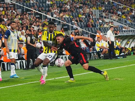 ISTANBUL, TURKEY - JULY 21: Nelson Semedo (L) of Fenerbahce and Erik Janza (R) of Gornik Zabrze during the UEFA Champions League 2026 27 second qualifying round first leg match between Fenerbahce SK and Gornik Zabrze at Fenerbahce Chobani Stadium on July 21, 2026 in Istanbul, Turkey. Istanbul Chobani Stadium Turkey Copyright: xSeskimPhotox FBahce-GZabrze (50)