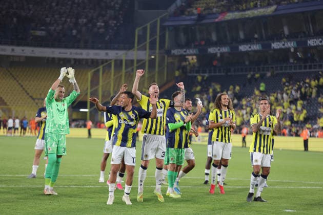 ISTANBUL, TURKEY - JULY 21: Mason Greenwood (R) and other players of Fenerbahce celebrates victory after the UEFA Champions League 2026 27 second qualifying round first leg match between Fenerbahce SK and Gornik Zabrze at Fenerbahce Chobani Stadium on July 21, 2026 in Istanbul, Turkey. Istanbul Chobani Stadium Turkey Copyright: xSeskimPhotox FBahce-GZabrze (80)