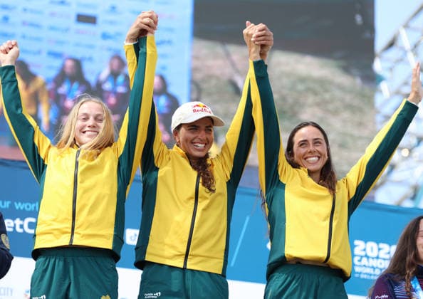 July 21, 2026, Oklahoma City, Oklahoma, USA: KATE ECKHARDT, JESSICA FOX, NOEMIE FOX of Australia gold medalist of Women Kayak Teams on 2026 ICF Canoe Slalom World Championships, Oklahoma City, USA. Oklahoma City USA - ZUMAc278 20260721_zsp_c278_005 Copyright: xMarcinxCholewinskix