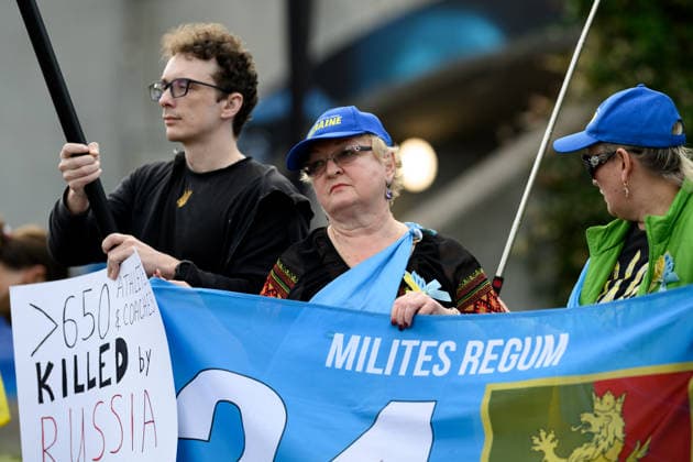 RUSSIAN Water polo, Wasserball TEAM PROTEST, Protesters gather during a protest of the Russian national women s water polo team at the 2026 Water Polo World Cup at Sydney Olympic Park Aquatic Centre Sydney, Wednesday, July 22, 2026. ( NO ARCHIVING SYDNEY NEW SOUTH WALES AUSTRALIA  Copyright: xSTEVENxMARKHAMx 20260722159520529636