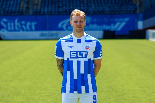 Andreas Voglsammer; FC Hansa Rostock ; 3.Liga, Porträttermin 2026 2027 Rostock Ostseestadion Mecklenburg - Vorpommern Deutschland *** Andreas Voglsammer, FC Hansa Rostock, 3. Liga, Profile Session 2026–2027, Rostock Ostseestadion, Mecklenburg-Western Pomerania, Germany