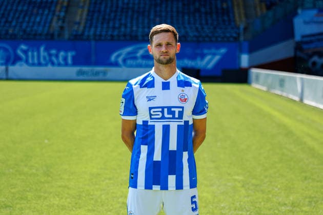 Marco Schuster; FC Hansa Rostock ; 3.Liga, Porträttermin 2026 2027 Rostock Ostseestadion Mecklenburg - Vorpommern Deutschland *** Marco Schuster, FC Hansa Rostock, 3. Liga, Profile Session 2026–2027, Rostock Ostseestadion, Mecklenburg-Western Pomerania, Germany