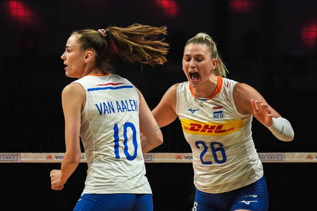 Italy v Netherlands - 2026 FIVB Women s Volleyball Nations League ?????? MACAU, CHINA - JULY 22: Elles Dambrink (26) and Van Aalen (10) of Netherlands celebrate after a point during 2026 FIVB Women s Volleyball Nations League quarter-final match between Italy and Netherlands at East Asian Games Dome in Macau, China on July 22, 2026. Dilara Irem Sancar Anadolu Macau China. Editorial use only. Please get in touch for any other usage.  Copyright: x2026xAnadoluxDilaraxIremxSancarx