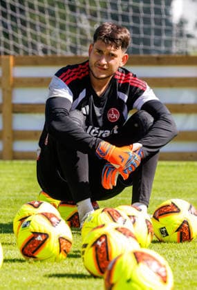 22.07.2026 - Fussball - 2. Fussball-Bundesliga - Saison 2026 2027 - 1. FC Nürnberg FCN Club - Trainingslager Sommer Sommertrainingslager Gais - Bruneck - Südtirol - Zink DaMa - xdaxmax - Robin Lisewski (13, 1. FC Nürnberg FCN ) nachdenklich *** July 22, 2026 Soccer 2 Bundesliga 2026–2027 Season 1 FC Nuremberg (FCN) Club Summer Training Camp Summer Training Camp in Gais, Brunico, South Tyrol Zink DaMa xdaxmax Robin Lisewski 13, 1 FC Nuremberg (FCN) pensive