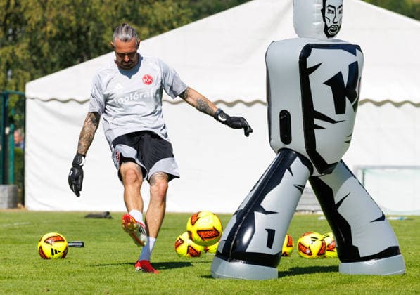 22.07.2026 - Fussball - 2. Fussball-Bundesliga - Saison 2026 2027 - 1. FC Nürnberg FCN Club - Trainingslager Sommer Sommertrainingslager Gais - Bruneck - Südtirol - Zink DaMa - xdaxmax - Christian Krüger (Torwarttrainer NLZ) *** July 22, 2026 Soccer 2 Bundesliga 2026–2027 Season 1 FC Nuremberg (FCN) Club Summer Training Camp Summer Training Camp in Gais, Brunico, South Tyrol Zink DaMa xdaxmax Christian Krüger Goalkeeper Coach, NLZ