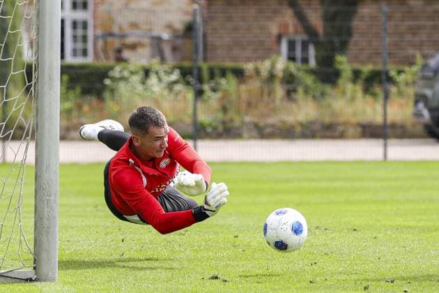 MARIENFELD , 22-07-2026 , trainingsfield Hotel-Residence Klosterpforte , season 2026 2027 , Dutch pre-season football , training PSV , picture shows PSV goalkeeper Matej Kovar PSV training camp 22-07-2026  x205149477x Copyright: