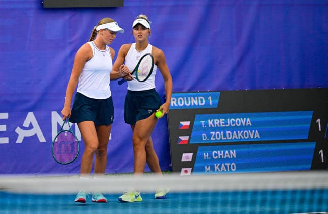From left Denisa Zoldakova and Tereza Krejcova of Czech Republic during the women s WTA, Tennis Damen 250 Livesport Prague Open 2026 tennis tournament doubles round of 16 match against Hao-Ching Chan of Taiwan and Miyu Kato of Japan, on July 22, 2026, in Prague, Czech Republic. (CTKxPhoto RomanxVondrous) CTKPhotoP2026072202902  CTKPhotoP2026072202902
