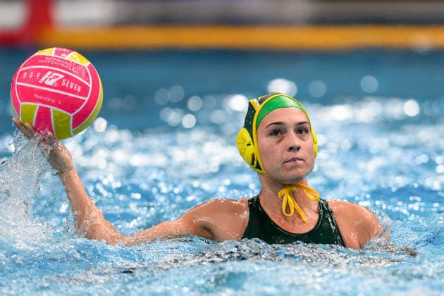 Water polo, Wasserball WORLD CUP AUSTRALIA ITALY, Sienna Hearn of Australia in action during the Water Polo World Cup Womens Quarter Final match between Australia and Italy at Sydney Olympic Park Aquatic Centre in Sydney, Wednesday, July 22, 2026. ( NO ARCHIVING, EDITORIAL USE ONLY SYDNEY NEW SOUTH WALES AUSTRALIA  Copyright: xSTEVExMARKHAMx 20260722176173596253