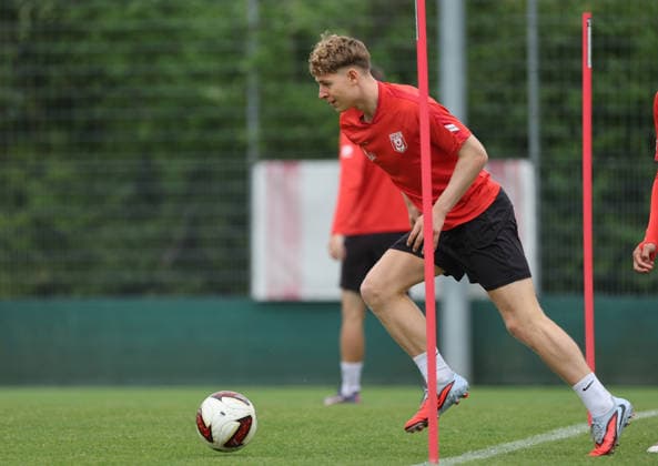 220626 Halle Saale Sachsen Anhalt Fußball Hallescher FC Halle HFC Regionalliga Nordost 4. Liga Männer Saison 2025 2026 Training Testpieler Max Herrmann *** 220626 Halle, Saale, Saxony-Anhalt; Sports; Soccer; Hallescher FC Halle (HFC); Northeast Regional League; 4th Division; Men; 2025–2026 Season; Practice; Trial Player Max Herrmann