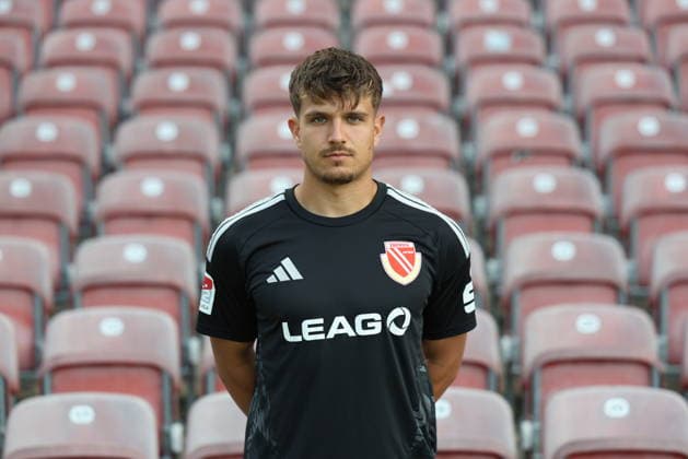 Max Böhnke; FC Energie Cottbus; 2.Liga, Porträttermin 2026 2027 Fussball 2. Liga 2026 2027 Offizieller Portraitermin FC Energie Cottbus *** Max Böhnke, FC Energie Cottbus, 2. Bundesliga, Portrait Session 2026–2027, Soccer, 2. Bundesliga 2026–2027, Official Portrait Session, FC Energie Cottbus