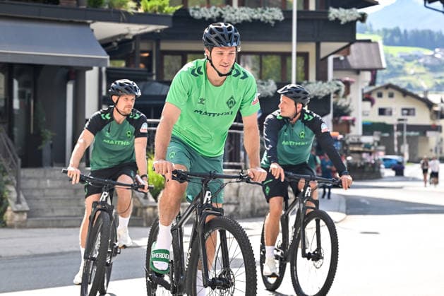 22.07.2026, AUT, Fußball, Herren, 1. Bundesliga, Trainingslager, Saison 2026 2027, Zell am Ziller, SV Werder Bremen Niklas Stark (Werder Bremen, 4) Zell am Ziller Parkstadion Tirol Österreich *** July 22, 2026, Austria, Soccer, Men s, 1. Bundesliga, Training Camp, 2026–2027 Season, Zell am Ziller, SV Werder Bremen, Niklas Stark, Werder Bremen, 4, Zell am Ziller Parkstadion, Tyrol, Austria Copyright: xNordphotox xHafnerx