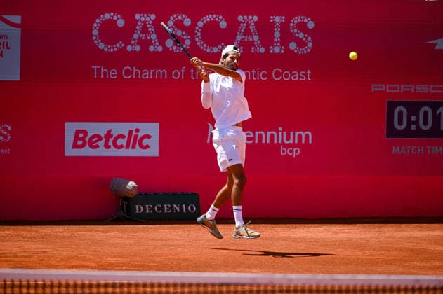 July 22, 2026, Lisbon, Lisbon, Portugal: TITOUAN DROGUET in action during the Round of 16 at the Millennium Estoril Open ATP, Tennis Herren tennis tournament at Clube de Tenis do Estoril. Lisbon Portugal - ZUMAr238 20260722_zip_r238_013 Copyright: xRicardoxRochax