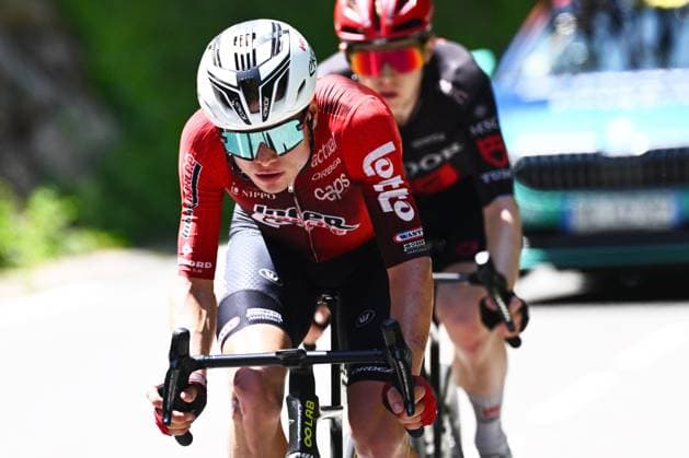 Belgian Lennert Van Eetvelt of Lotto Intermarche pictured in action during stage 17 of the 2026 Tour de France cycling race, a stage of 175km from Chambery to Voiron, on Wednesday 22 July 2026. The 113th edition of the Tour de France starts on Saturday 4 July in Barcelona, Spain, and will finish in Paris, France on the 26th of July. POOLxGREGORYxVANxGANSEN  x181743855x