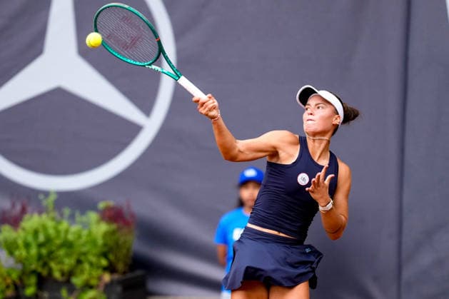 MSC Hamburg Ladies Open - Day 3 Tessa Johanna Brockmann of Germany plays against Elsa Jacquemot of France during their Round of 32 match at the 2026 MSC Hamburg Ladies Open Women s tennis tournament at Am Rothenbaum in Hamburg, Germany. Hamburg Hamburg Germany  Copyright: xOwenxHammondx originalFilename:hammond-2026msch260722_npaP8.jpg