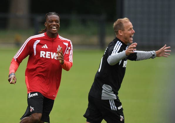 22.07.2026, xophax, Fussball 1.Bundesliga, 1.FC Koeln Training. Elias Bakatukanda , links und Kevin McKenna , rechts ( beide 1.FC Köln ) Koeln *** July 22, 2026, xophax, Soccer, Bundesliga 1, 1. FC Köln Training: Elias Bakatukanda (left) and Kevin McKenna (right), both of 1. FC Köln