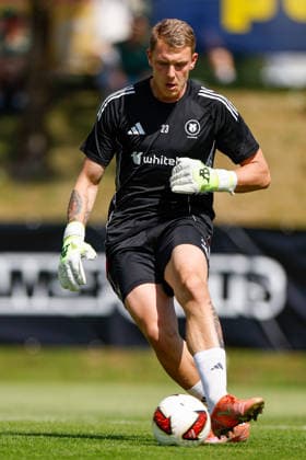 SOCCER - Schalke vs Kharkiv, test match KEMATEN,AUSTRIA,22.JUL.26 - SOCCER - 1. DFL, 1. Deutsche Bundesliga, Premjer-Liha, FC Schalke 04 vs FC Kharkiv, test match. Image shows Protsenko Yaroslav (Kharkiv).  GEPAxpictures xMarkoxVulic