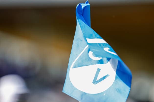 SOCCER - Schalke vs Kharkiv, test match KEMATEN,AUSTRIA,22.JUL.26 - SOCCER - 1. DFL, 1. Deutsche Bundesliga, Premjer-Liha, FC Schalke 04 vs FC Kharkiv, test match. Image shows a feature with a corner flag.  GEPAxpictures xMarkoxVulic