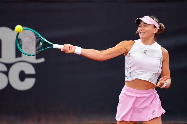 MSC Hamburg Ladies Open - Day 3 Paula Badosa of Spain plays during her round of 32 match against Katarzyna Kawa of Poland at the 2026 MSC Hamburg Ladies Open women s tennis tournament at Am Rothenbaum in Hamburg, Germany, on july 22, 2026. Hamburg Hamburg Germany  Copyright: xOwenxHammondx originalFilename:hammond-2026msch260722_npcOf.jpg