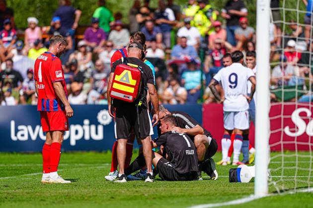 Verletzung Frank Feller (1. FC Heidenheim, 01) ITA, FC Bologna vs. 1. FC Heidenheim, Fussball, Testspiel, Saison 2026 2027, 22.07.2026 ITA, FC Bologna vs. 1. FC Heidenheim, Fussball, Testspiel, Saison 2026 2027, 22.07.2026 Mühlbach *** Injury: Frank Feller, 1 FC Heidenheim; 01 ITA, FC Bologna vs. 1 FC Heidenheim, Soccer, Friendly, 2026–2027 Season, July 22, 2026, Italy, FC Bologna vs. 1 FC Heidenheim, Soccer, Friendly, 2026–2027 Season, July 22, 2026, Mühlbach Copyright: xEibner-Pressefoto MarcelxvonxFehrnx EP_MFN