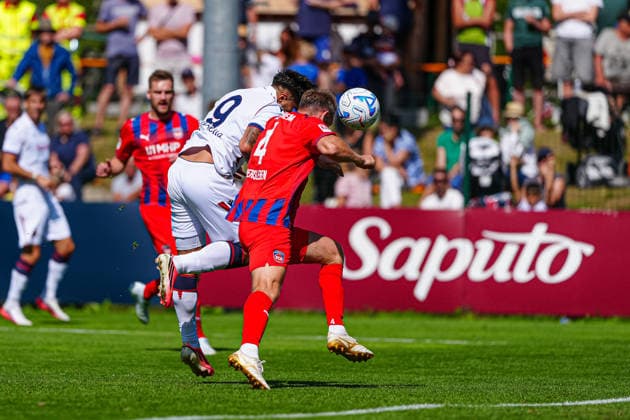Tor zum 1:0 per Kopfball Santiago Castro (FC Bologna, 09) ITA, FC Bologna vs. 1. FC Heidenheim, Fussball, Testspiel, Saison 2026 2027, 22.07.2026 ITA, FC Bologna vs. 1. FC Heidenheim, Fussball, Testspiel, Saison 2026 2027, 22.07.2026 Mühlbach *** Goal to make it 1–0 on a header by Santiago Castro, FC Bologna, July 9, Italy, FC Bologna vs. 1. FC Heidenheim, Soccer, Friendly, 2026–2027 Season, July 22, 2026, Italy, FC Bologna vs. 1. FC Heidenheim, soccer, friendly, 2026–2027 season, July 22, 2026, Mühlbach Copyright: xEibner-Pressefoto MarcelxvonxFehrnx EP_MFN