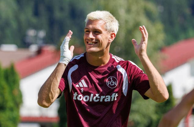22.07.2026 - Fussball - 2. Fussball-Bundesliga - Saison 2026 2027 - 1. FC Nürnberg FCN Club - Trainingslager Sommer Sommertrainingslager Gais - Bruneck - Südtirol - Zink DaMa - xdaxmax - Sigurd Haugen ( 9, 1. FC Nürnberg FCN ) lacht Lachen freut sich Freude *** July 22, 2026 Soccer 2 Bundesliga 2026–2027 Season 1 FC Nuremberg (FCN) Club Summer Training Camp Summer Training Camp in Gais, Brunico, South Tyrol Zink DaMa xdaxmax Sigurd Haugen 9, 1 FC Nuremberg FCN laughs, is happy, feels joy