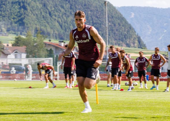 22.07.2026 - Fussball - 2. Fussball-Bundesliga - Saison 2026 2027 - 1. FC Nürnberg FCN Club - Trainingslager Sommer Sommertrainingslager Gais - Bruneck - Südtirol - Zink DaMa - xdaxmax - Adam Markhiev (6, 1. FC Nürnberg FCN ) mit Sprinteinheit *** July 22, 2026 Soccer 2 Soccer Bundesliga 2026–2027 Season 1 FC Nuremberg (FCN) Club Summer Training Camp Summer Training Camp in Gais, Brunico, South Tyrol Zink DaMa xdaxmax Adam Markhiev 6, 1 FC Nuremberg (FCN) with a sprint session
