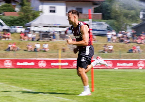 22.07.2026 - Fussball - 2. Fussball-Bundesliga - Saison 2026 2027 - 1. FC Nürnberg FCN Club - Trainingslager Sommer Sommertrainingslager Gais - Bruneck - Südtirol - Zink DaMa - xdaxmax - Julian Justvan (10, 1. FC Nürnberg FCN ) mit Sprinteinheit *** July 22, 2026 Soccer 2 Soccer Bundesliga 2026–2027 Season 1 FC Nuremberg (FCN) Club Summer Training Camp Summer Training Camp in Gais, Brunico, South Tyrol Zink DaMa xdaxmax Julian Justvan 10, 1 FC Nuremberg (FCN) with a sprint session