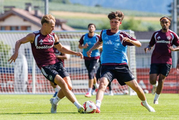 22.07.2026 - Fussball - 2. Fussball-Bundesliga - Saison 2026 2027 - 1. FC Nürnberg FCN Club - Trainingslager Sommer Sommertrainingslager Gais - Bruneck - Südtirol - Zink DaMa - xdaxmax - Tim Janisch (32, 1. FC Nürnberg FCN ) Marc Kornwachs (15, 1. FC Nürnberg FCN ) *** July 22, 2026 Soccer 2 Soccer Bundesliga 2026–2027 Season 1 FC Nuremberg (FCN) Club Summer Training Camp Summer Training Camp in Gais, Brunico, South Tyrol Zink DaMa xdaxmax Tim Janisch 32, 1 FC Nuremberg (FCN) Marc Kornwachs 15, 1 FC Nuremberg (FCN)