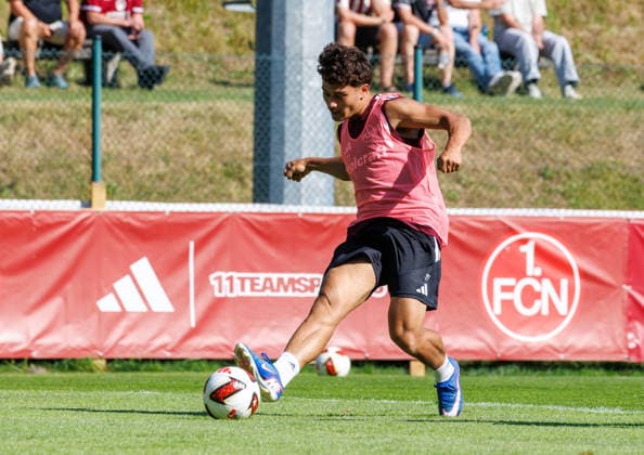 22.07.2026 - Fussball - 2. Fussball-Bundesliga - Saison 2026 2027 - 1. FC Nürnberg FCN Club - Trainingslager Sommer Sommertrainingslager Gais - Bruneck - Südtirol - Zink DaMa - xdaxmax - Justin von der Hitz (27, 1. FC Nürnberg FCN ) *** July 22, 2026 Soccer 2 Bundesliga 2026–2027 Season 1 FC Nuremberg (FCN) Club Summer Training Camp Summer Training Camp in Gais, Brunico, South Tyrol Zink DaMa xdaxmax Justin von der Hitz 27, 1 FC Nuremberg FCN