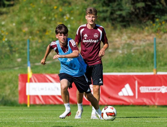 22.07.2026 - Fussball - 2. Fussball-Bundesliga - Saison 2026 2027 - 1. FC Nürnberg FCN Club - Trainingslager Sommer Sommertrainingslager Gais - Bruneck - Südtirol - Zink DaMa - xdaxmax - Marc Kornwachs (15, 1. FC Nürnberg FCN ) Kristian Mandic (36, 1. FC Nürnberg FCN ) *** July 22, 2026 Soccer 2 Soccer Bundesliga 2026–2027 Season 1 FC Nuremberg (FCN) Club Summer Training Camp Summer Training Camp in Gais, Brunico, South Tyrol Zink DaMa xdaxmax Marc Kornwachs 15, 1 FC Nuremberg FCN Kristian Mandic 36, 1 FC Nuremberg FCN