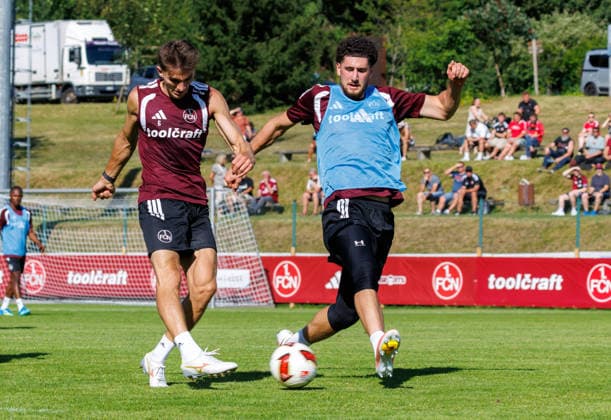 22.07.2026 - Fussball - 2. Fussball-Bundesliga - Saison 2026 2027 - 1. FC Nürnberg FCN Club - Trainingslager Sommer Sommertrainingslager Gais - Bruneck - Südtirol - Zink DaMa - xdaxmax - Adam Markhiev (6, 1. FC Nürnberg FCN ) Khalid Abu El Haija (44, 1. FC Nürnberg FCN ) *** July 22, 2026 Soccer 2 Soccer Bundesliga 2026–2027 Season 1 FC Nuremberg (FCN) Club Summer Training Camp Summer Training Camp in Gais, Brunico, South Tyrol Zink DaMa xdaxmax Adam Markhiev 6, 1 FC Nuremberg (FCN) Khalid Abu El Haija 44, 1 FC Nuremberg (FCN)