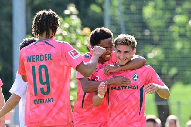 22.07.2026, AUT, Freundschaftsspiel SV Werder Bremen vs Fagiano Okayama Fussball, Saison 2026 2027), 1:0 werder Chuki (Werder Bremen 20); Zell am Ziller Parkstadion Zillertal Österreich *** July 22, 2026, Austria, Friendly Match: SV Werder Bremen vs. Fagiano Okayama, Soccer, 2026–2027 Season, 1–0, Werder Chuki, Werder Bremen, Zell am Ziller, Parkstadion Zillertal, Austria Copyright: xnordphotoxGmbHx xKFOTOx