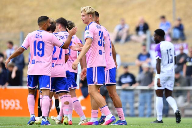 Fußball Herren Testspiel Saison 2026 2027 MSV Duisburg - Beerschot VA am 22.07.2026 im PCC-Stadion in Duisburg Peter Remmert ( MSV Duisburg ) nach seinem Tor zum 1:0 Nordrhein-Westfalen Deutschland *** Men s Soccer Friendly Match, 2026–2027 Season: MSV Duisburg vs. Beerschot VA on July 22, 2026, at the PCC Stadium in Duisburg. Peter Remmert of MSV Duisburg after scoring the 1–0 goal, North Rhine-Westphalia, Germany