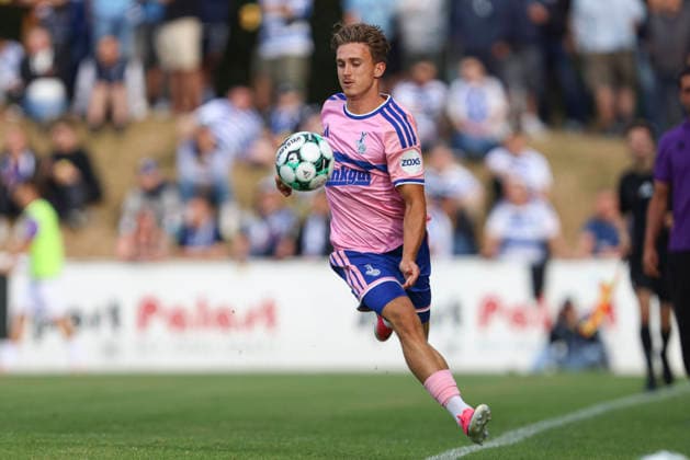 Patrick Sussek (MSV Duisburg) in Aktion, am Ball, Einzelaktion waehrend des Testspiels zwischen MSV Duisburg und K Beerschot VA, PCC-Stadion am 22. July 2026 in Duisburg, Deutschland. (Foto von Oliver Kaelke DeFodi Images) +++ Patrick Sussek (MSV Duisburg) controls the ball during the friendly match between MSV Duisburg and K Beerschot VA at PCC-Stadion on July 22, 2026 in Duisburg, Germany. (Photo by Oliver Kaelke DeFodi Images) (Photo by Oliver Kaelke DeFodi Images) - *** Patrick Sussek of MSV Duisburg in action, on the ball, making a solo run during the friendly match between MSV Duisburg and K Beerschot VA, PCC Stadion on July 22, 2026, in Duisburg, Germany. Photo by Oliver Kaelke, DeFodi Images. Patrick Sussek of MSV Duisburg controls the ball during the friendly match between MSV Duisburg and K Beerschot VA at PCC Stadion on July 22, 2026 in Duisburg, Germany. Photo by Oliver Kaelke, DeFodi Images. Photo by Oliver Kaelke, DeFodi Images.