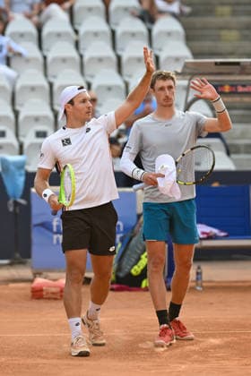 TENNIS - ATP, Tennis Herren Generali Open 2026 KITZBUEHEL,AUSTRIA,22.JUL.26 - TENNIS - ATP World Tour, Generali Open. Image shows the rejoicing of Lukas Miedler (AUT) and Marc Polmans (AUS).  GEPAxpictures xDanielxSchoenherr