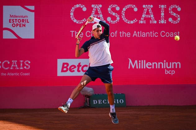 July 22, 2026, Lisbon, Lisbon, Portugal: ALEJANDRO TABILO in action during the Round of 16 at the Millennium Estoril Open ATP, Tennis Herren tennis tournament at Clube de Tenis do Estoril. Lisbon Portugal - ZUMAr238 20260722_zip_r238_054 Copyright: xRicardoxRochax
