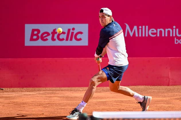 July 22, 2026, Lisbon, Lisbon, Portugal: ALEJANDRO TABILO in action during the Round of 16 at the Millennium Estoril Open ATP, Tennis Herren tennis tournament at Clube de Tenis do Estoril. Lisbon Portugal - ZUMAr238 20260722_zip_r238_050 Copyright: xRicardoxRochax