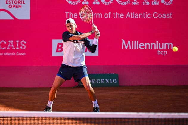 July 22, 2026, Lisbon, Lisbon, Portugal: ALEJANDRO TABILO in action during the Round of 16 at the Millennium Estoril Open ATP, Tennis Herren tennis tournament at Clube de Tenis do Estoril. Lisbon Portugal - ZUMAr238 20260722_zip_r238_052 Copyright: xRicardoxRochax