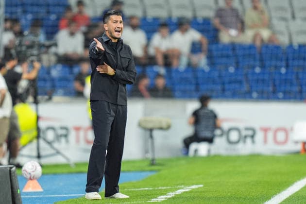 Basaksehir v Inter Turku - UEFA Conference League ISTANBUL, TURKIYE - JULY 22: Manager of Istanbul Basaksehir Nuri Sahin gives instructions to his players on the sideline during the first leg match of the UEFA Conference League second qualifying round against Inter Turku at Basaksehir Fatih Terim Stadium in Istanbul, Turkiye on July 22, 2026. Cemal Yurttas Anadolu Istanbul Turkey. Editorial use only. Please get in touch for any other usage.  Copyright: x2026xAnadoluxCemalxYurttasx