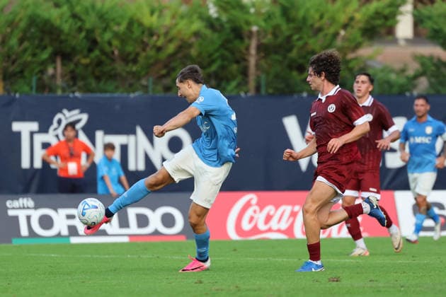 SSC Napoli v Arezzo - Pre Season Friendly Match Milton Pereyra of Napoli during a preseason friendly soccer match between Napoli and Arezzo at Stadio Carciato in Dimaro Folgarida, Trento, Italy, on July 22, 2026. Dimaro Folgarida Trento Italy  Copyright: xCiroxDexLucax originalFilename:deluca-sscnapol260722_npG59.jpg