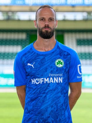 22.07.2026 - SpVgg Greuther Fürth ( Kleeblatt Spielvereinigung ) - 2. BL Fussball Bundesliga - Saison 2026 2027 - Fototermin Porträttermin Vorstellung Präsentation Pressetermin - - Einzelbild Einzelfoto Portrait Porträt Kopfbild - Christian Ortag (39, SpVgg Greuther Fürth ) *** July 22, 2026 SpVgg Greuther Fürth Kleeblatt Spielvereinigung 2nd Division Soccer Bundesliga 2026–2027 Season Photo Shoot Portrait Session Introduction Presentation Press Conference Single Image Individual Photo Portrait Headshot Christian Ortag 39, SpVgg Greuther Fürth